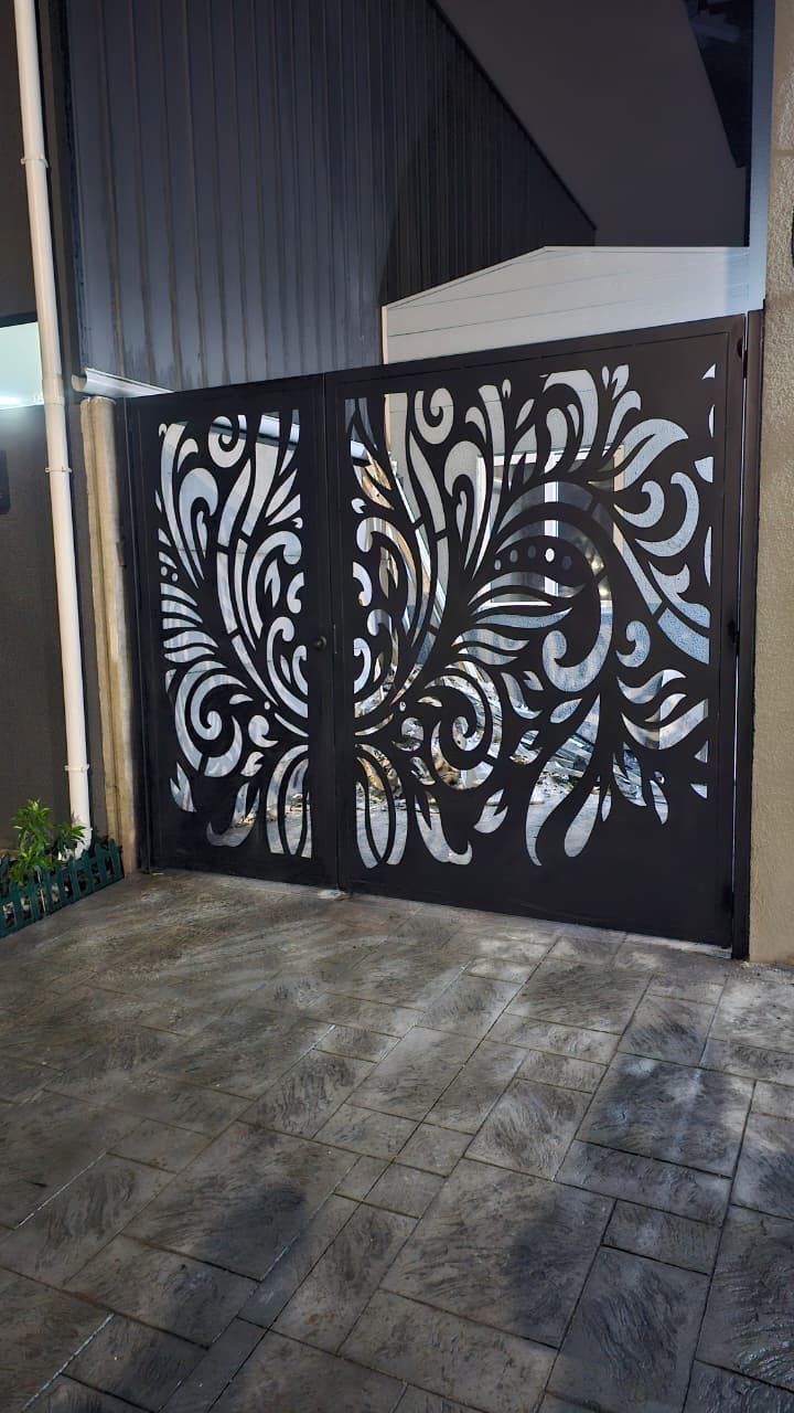 Puerta doble ornamental CNC
